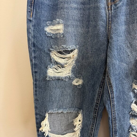 NWT Vanilla Star 90's Boyfriend Super Hi Rise Distressed Straight Jeans. Size 11 - Picture 5 of 7